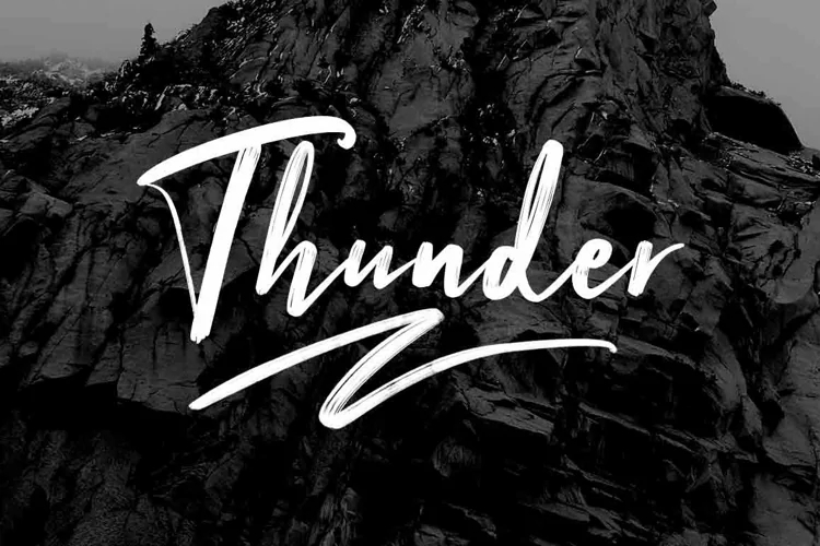 Summer Love Typeface 2102222